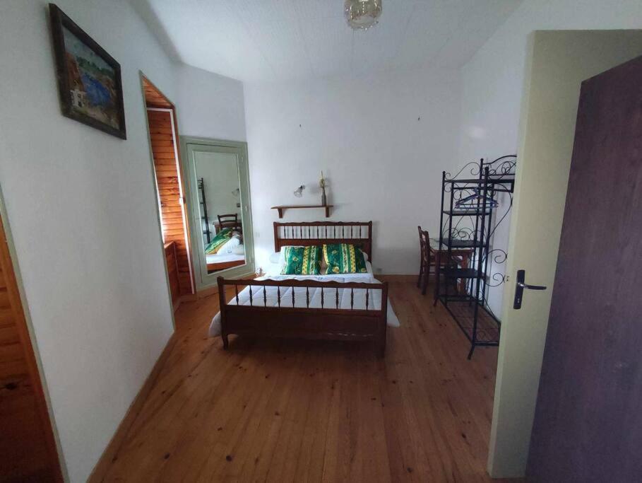 Le Nid Douillet Boheme Linge Fourni Apartman La Bourboule Kültér fotó