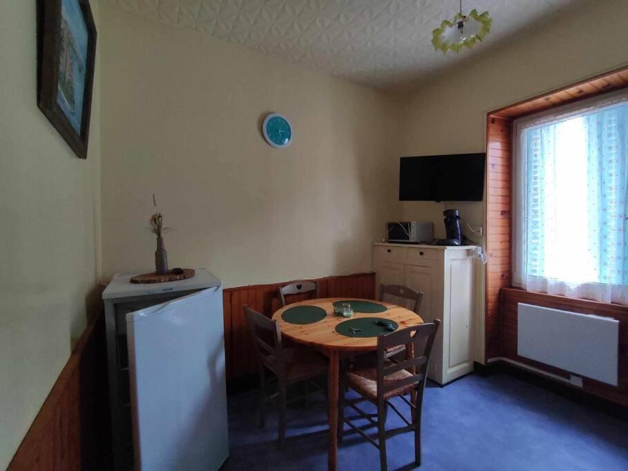 Le Nid Douillet Boheme Linge Fourni Apartman La Bourboule Kültér fotó